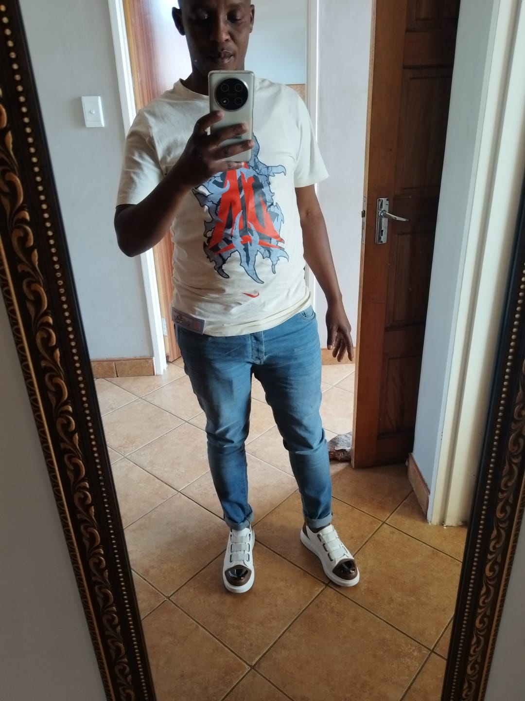 Customer photo review of MIRROR TOUCH White Brown