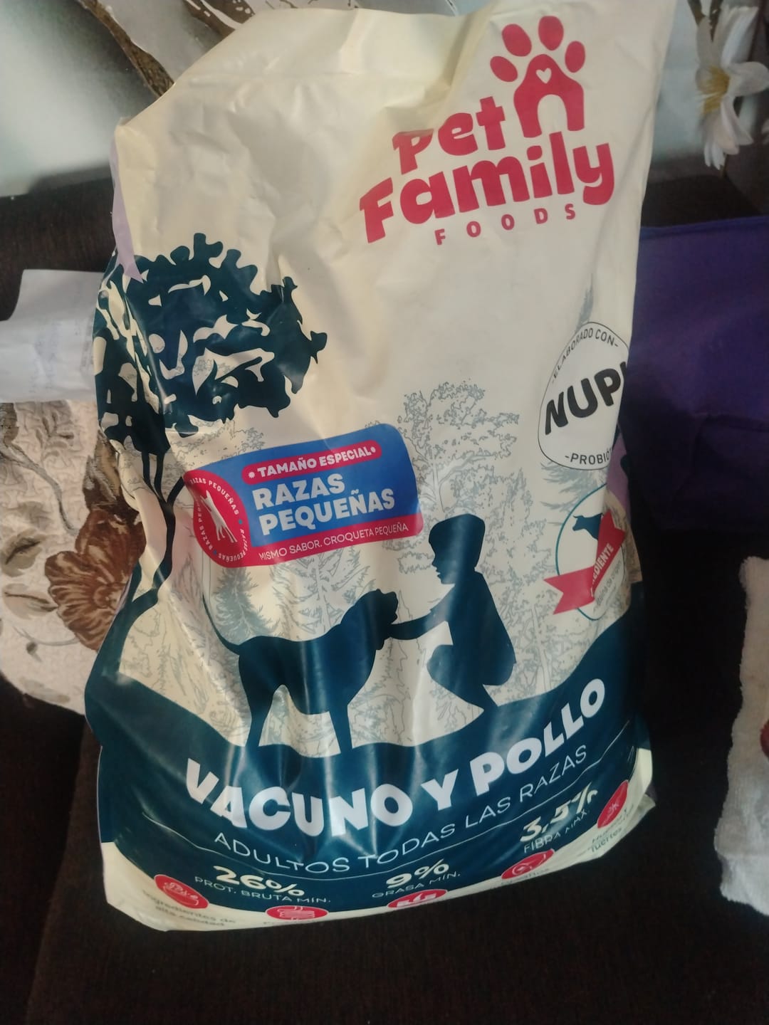 Customer photo review of PetFamily Foods Razas Pequeñas