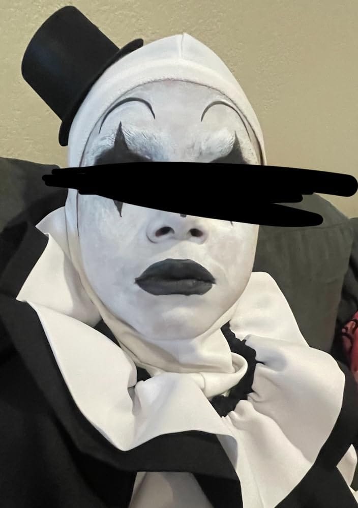 Customer photo review of Blue Squid Professional Water-Based Face & Body Paint Single Cake – Classic, Pastel & Split Cake Colors, Water Activated, Washable Face Paint for Kids & Adults, Halloween Makeup, Cosplay – 30g