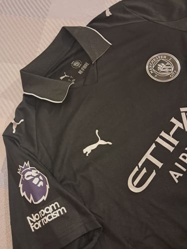 Customer photo review of Premier League