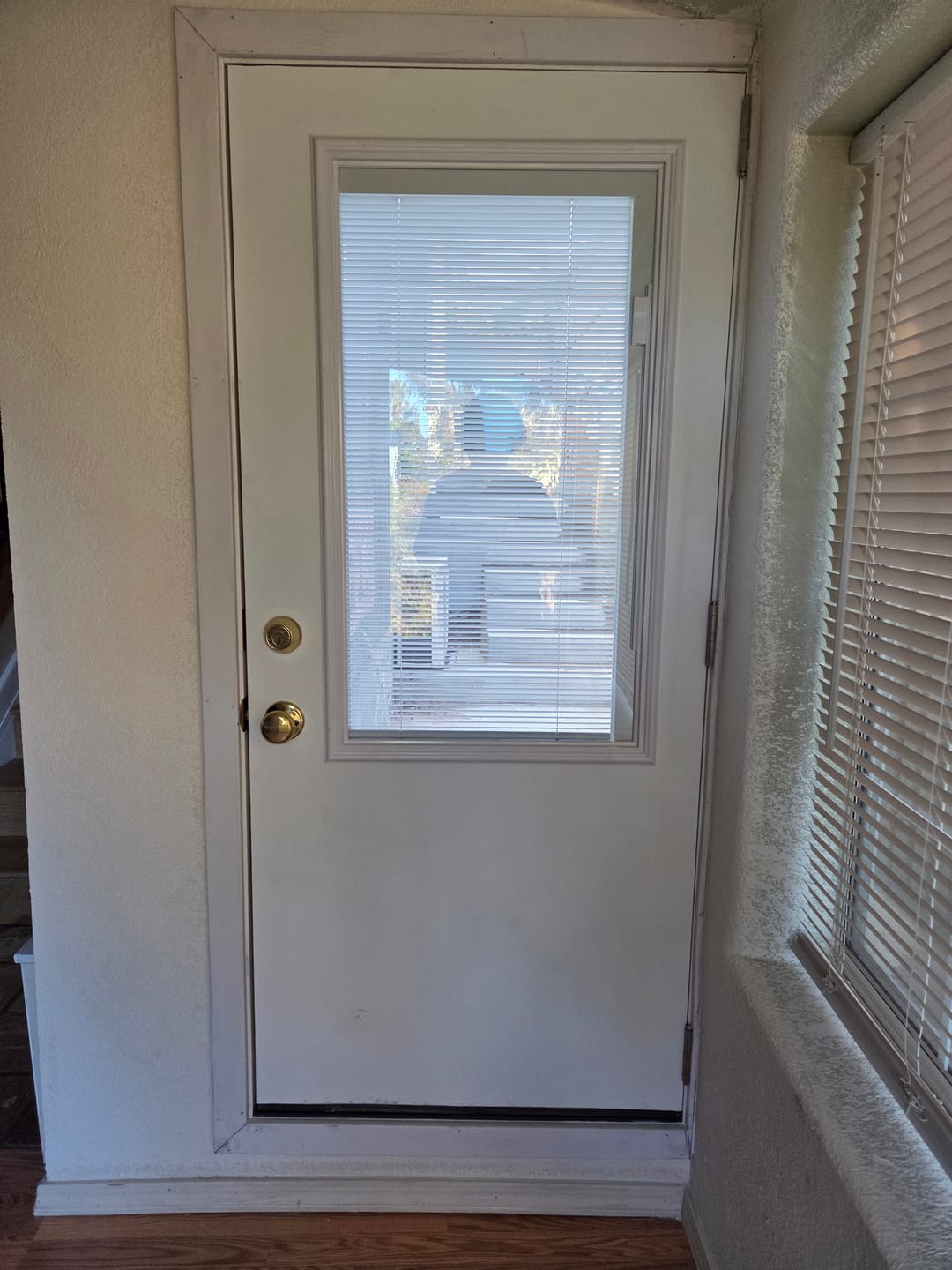 Customer photo review of Raise & Lower Blinds Glass and Frame Kit (Half Lite)