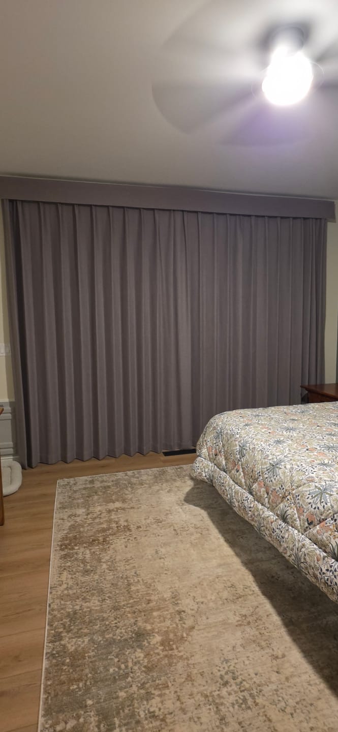 Customer photo review of SmartWings Motorized Linen Drapery 50%/70%/100% Blackout Daphne