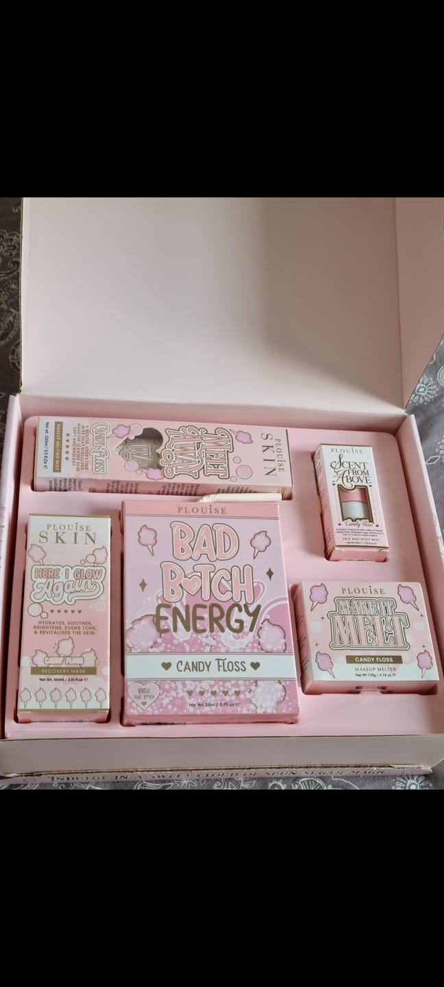 Customer photo review of What A Treat Bundle