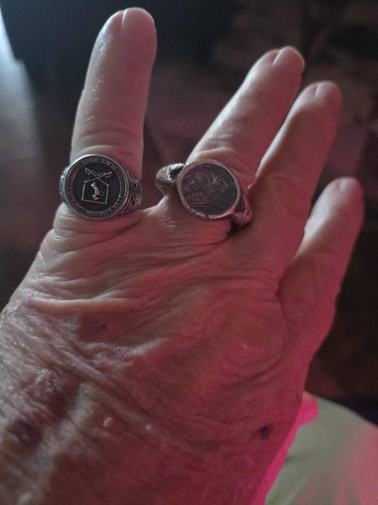 Customer photo review of Castilla Knight Signet Ring
