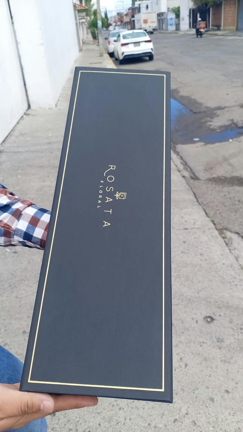Customer photo review of Classic | 12 Rosas Naturales