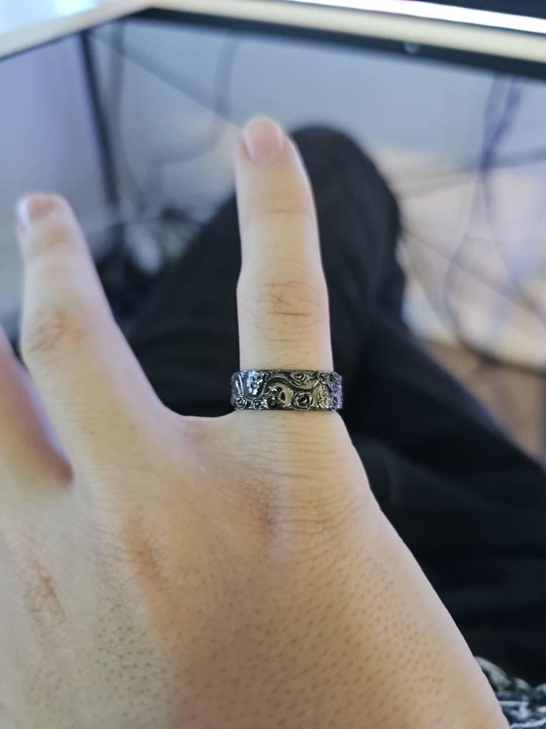 Customer photo review of Skull Snake Rose Ring