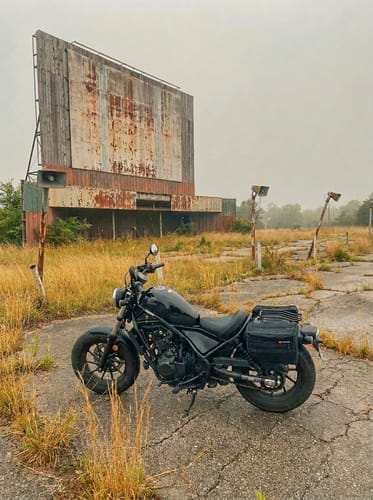 Customer photo review of 18L - Patriot Medium Honda Rebel 500 Throw Over Saddlebags