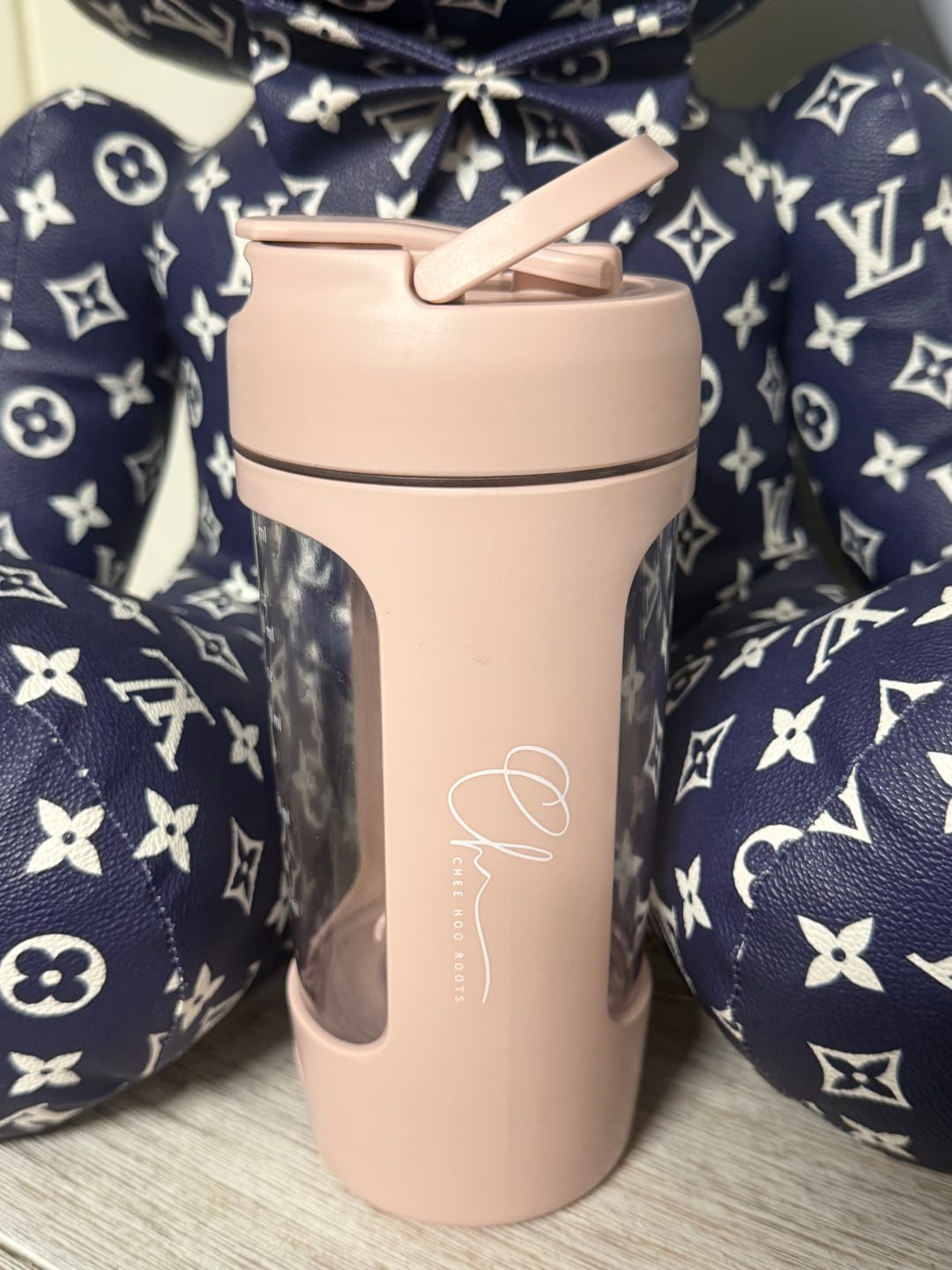 Customer photo review of SHAKE IT BEAUTY - BABY PINK