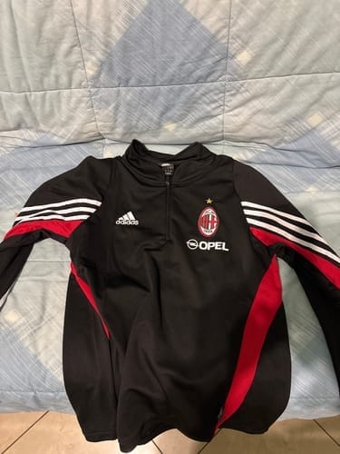 Customer photo review of Maglia da allenamento retrò manica lunga Ac Milan 03/04