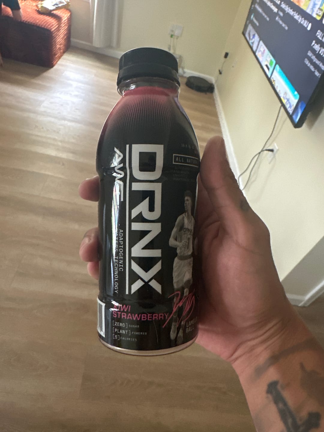 Customer photo review of DRNX Adaptogenic Waters - Kiwi Strawberry - 12 Pack
