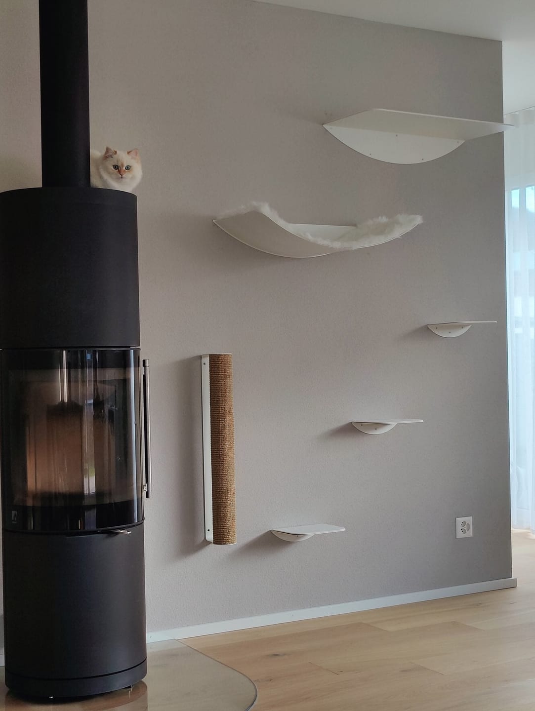 Customer photo review of STYA Katzen Kletterwand | Katzen Treppe WL140 | Mit 3 Stufen