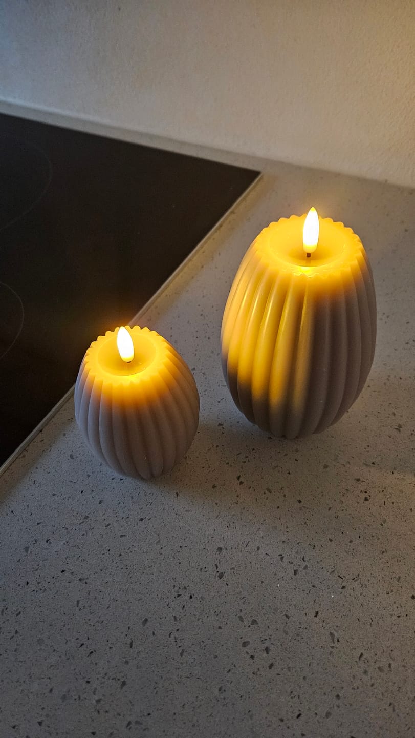 Customer photo review of LED Rillelys 2 stk, Ø 7,5 x 10 + Ø 10 x 15 cm Sand