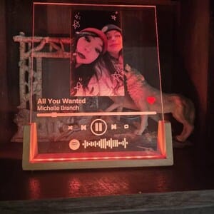 Customer photo review of Spotify Song Plaque