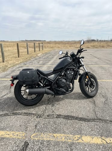 Customer photo review of 25L - SpiritBlade Medium Honda Rebel 500/ABS CMX500 Leather Motorcycle Saddlebags
