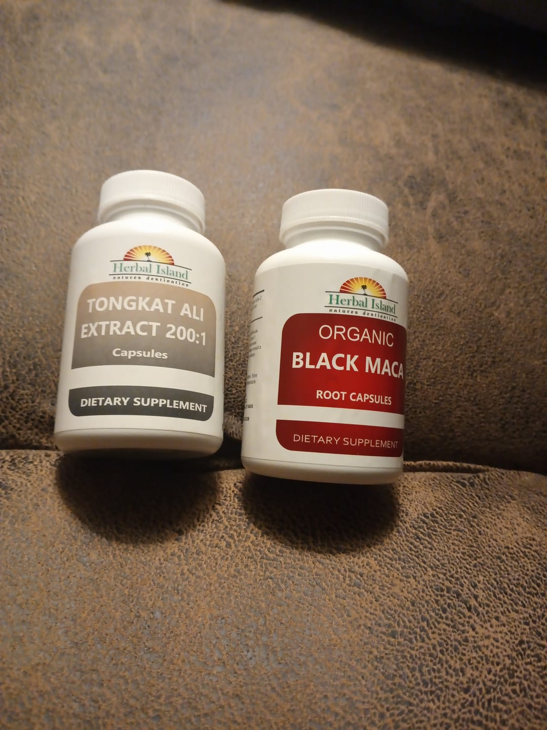Customer photo review of Organic Black Maca Root Capsules | Energy, Libido & Hormone Balance