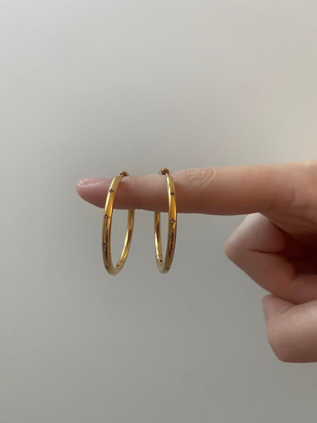 Customer photo review of Hebe Gold Crystal Thin Bigger Star Hoop