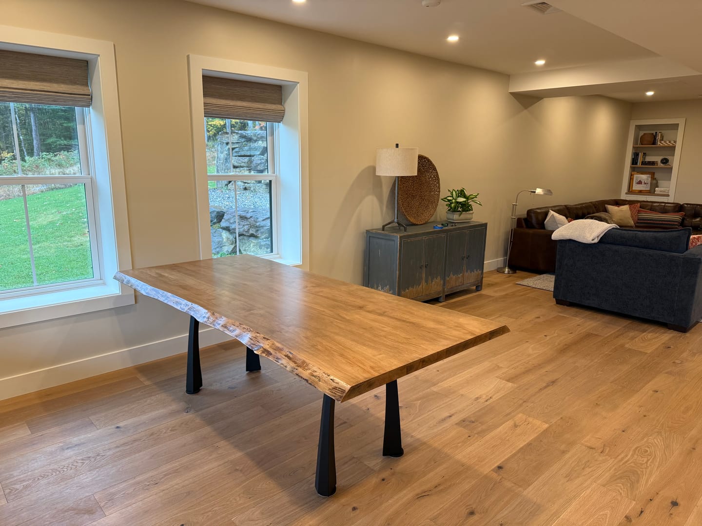 Customer photo review of Furniture Legs 419 Nura 28" H Metal Modern Dining Table Legs