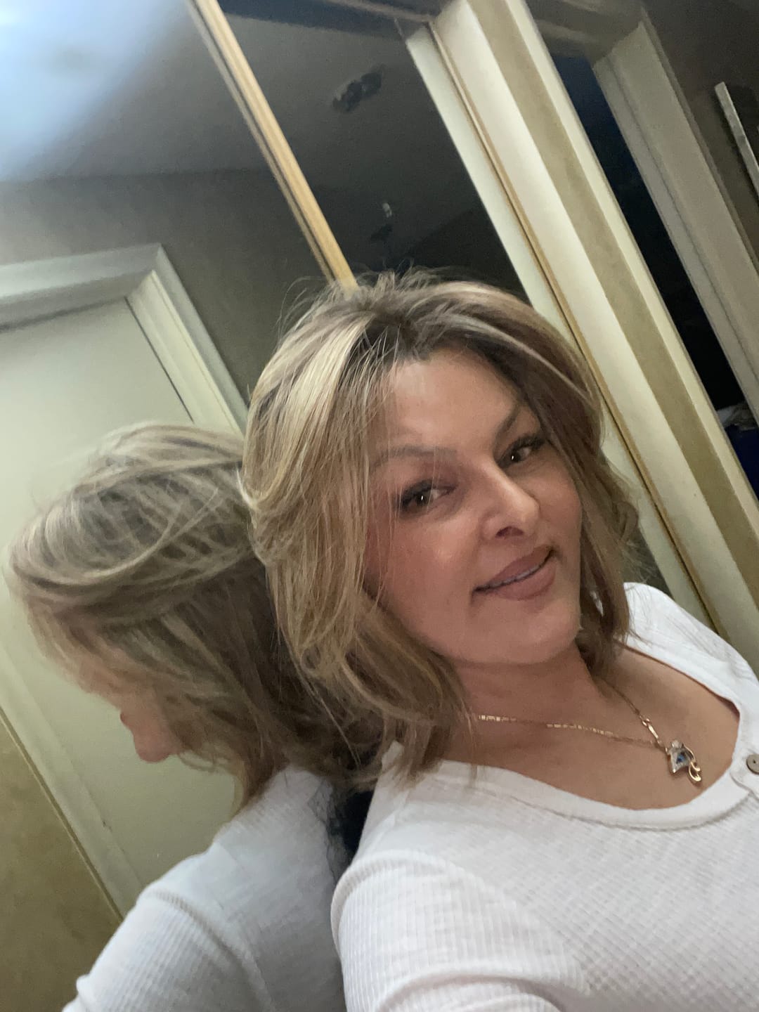 Customer photo review of TRUE DESIRE - Butternut Blonde