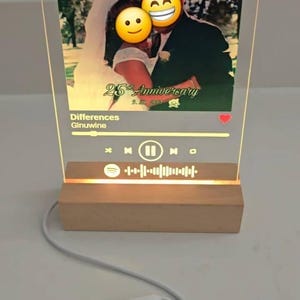 Customer photo review of Spotify Song Plaque