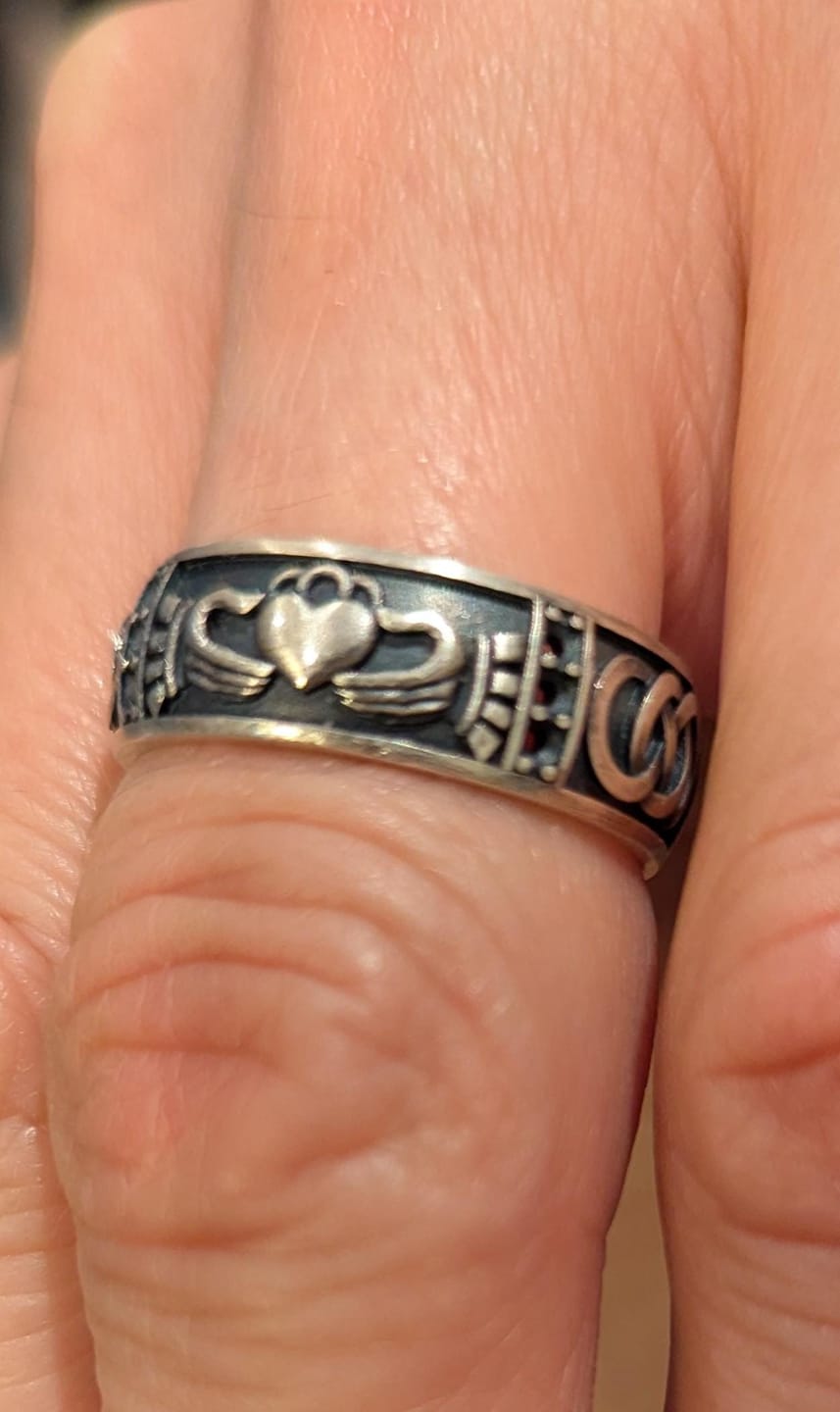 Customer photo review of Claddagh Band Ring