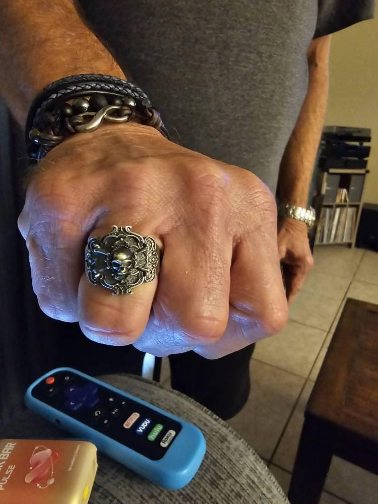 Customer photo review of Pirate Crossbones Skull Ring