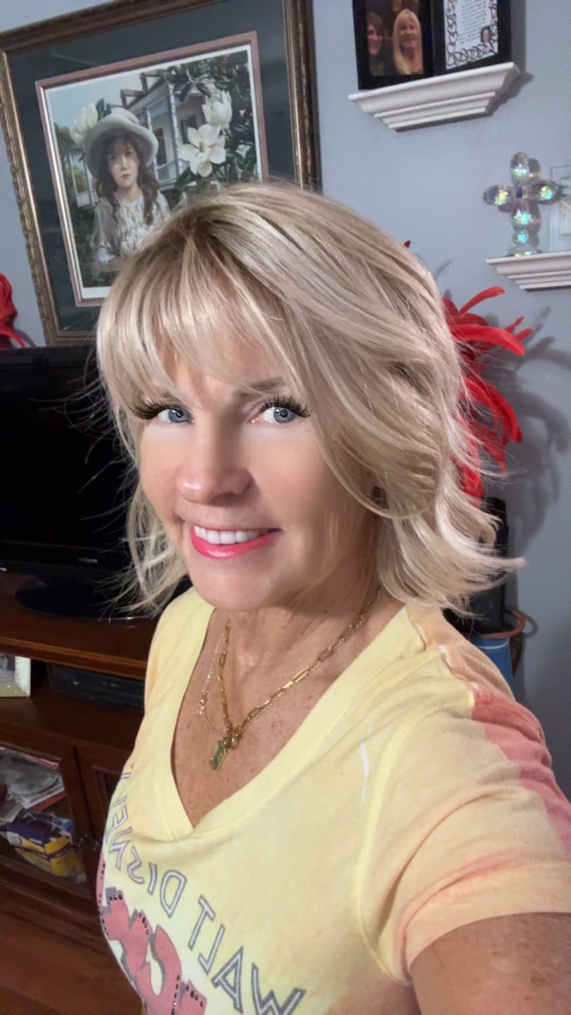Customer photo review of TROUBLE MAKER - Paparazzi Blonde