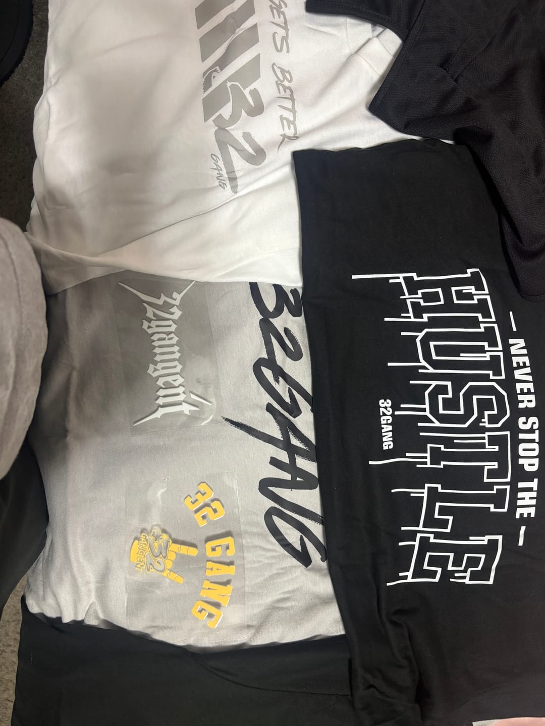Customer photo review of 32 GANG MYSTERY BOX