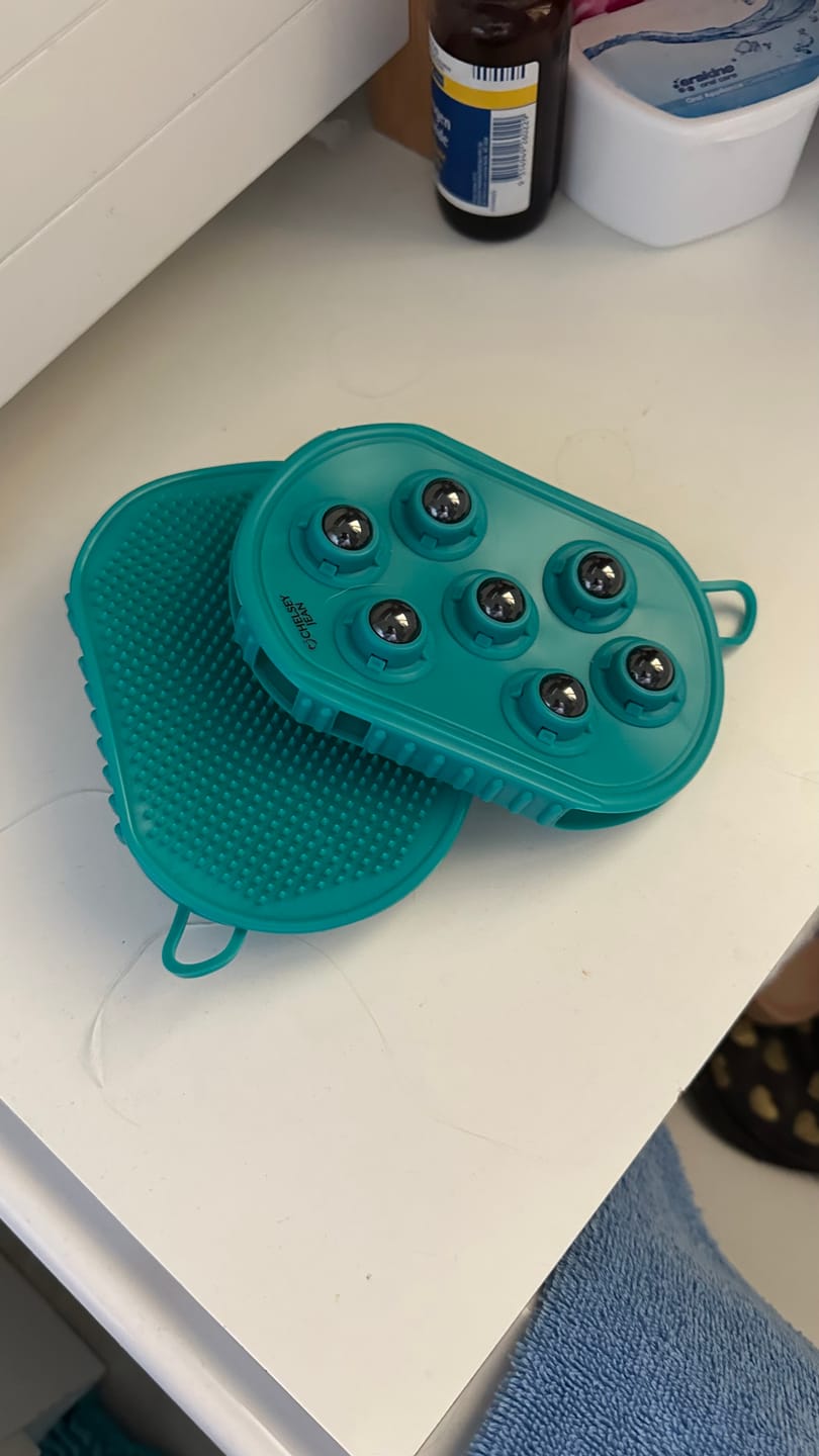Customer photo review of Dual-Action Lymphatic Gloves