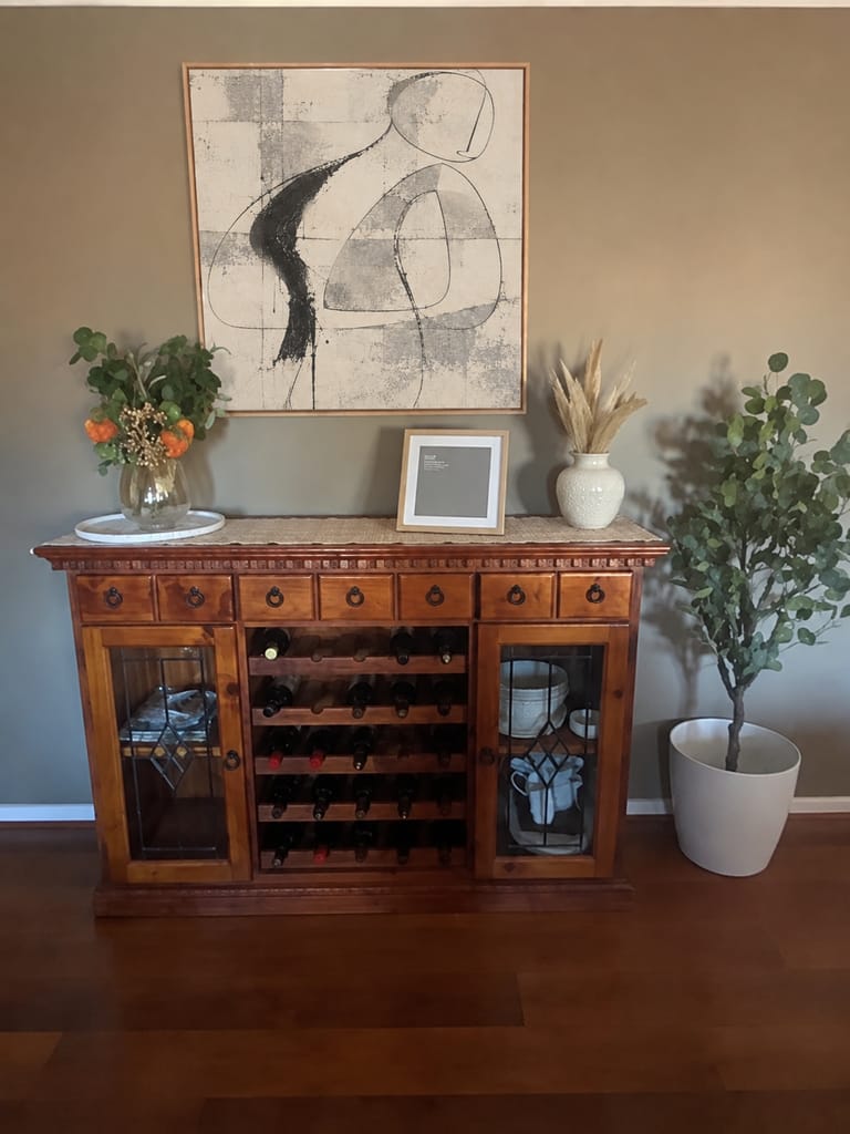 Customer photo review of Minimalist Art YXVK