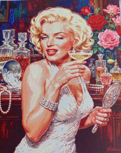 Customer photo review of Marilyn Champagne Roses Glamour (150 Color Diamond Painting)