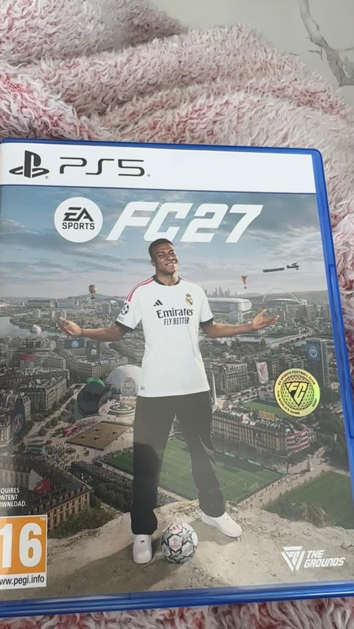 Customer photo review of EA Sports FC 27 (PS5)