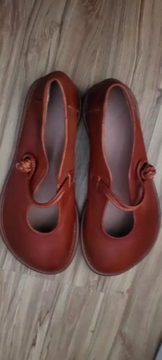 Customer photo review of Handmade Soft Soles Wide Toe Box Retro Flat Shoes