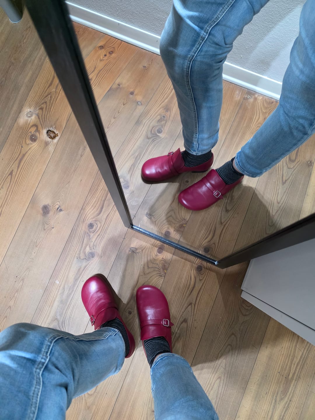 Customer photo review of Dorian Cherry mocassino in nappa color rosso ciliegia tacco 1.5 artigianale lagattaconglistivali