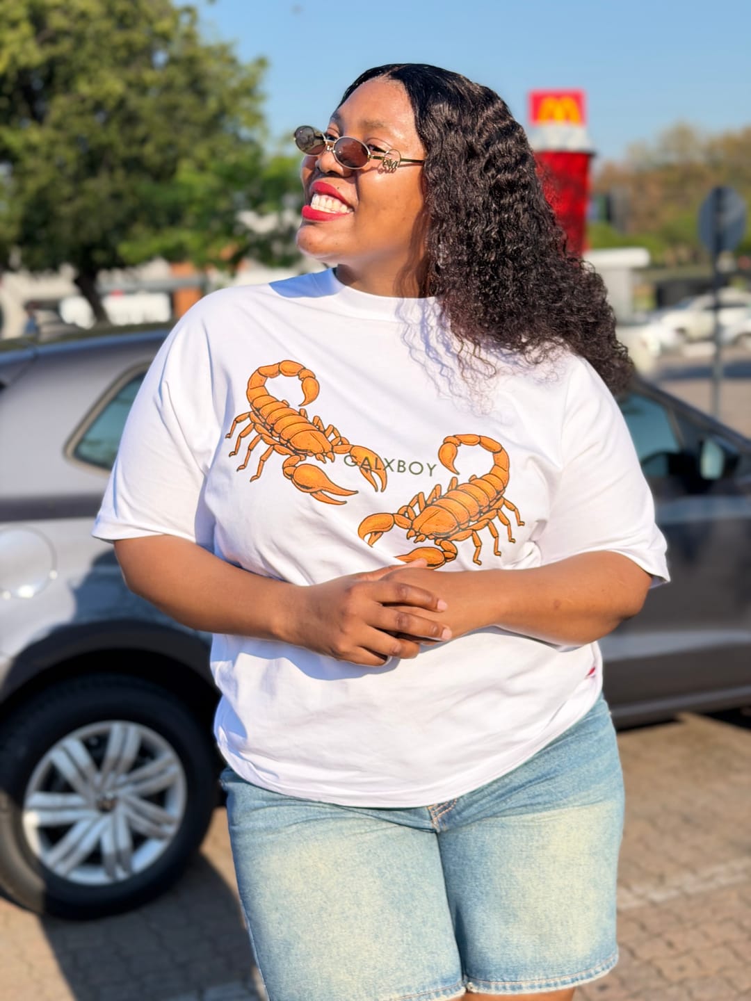 Customer photo review of Muse Logo Sunglasses – Gold Edition