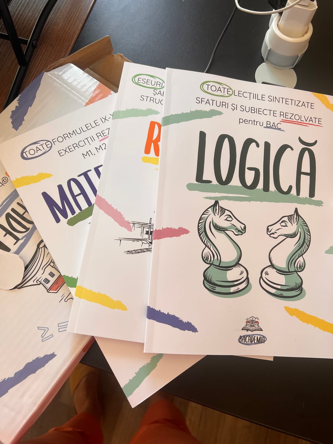 Customer photo review of Pachet Bacalaureat (Română + Matematică + Logică) Bacademia
