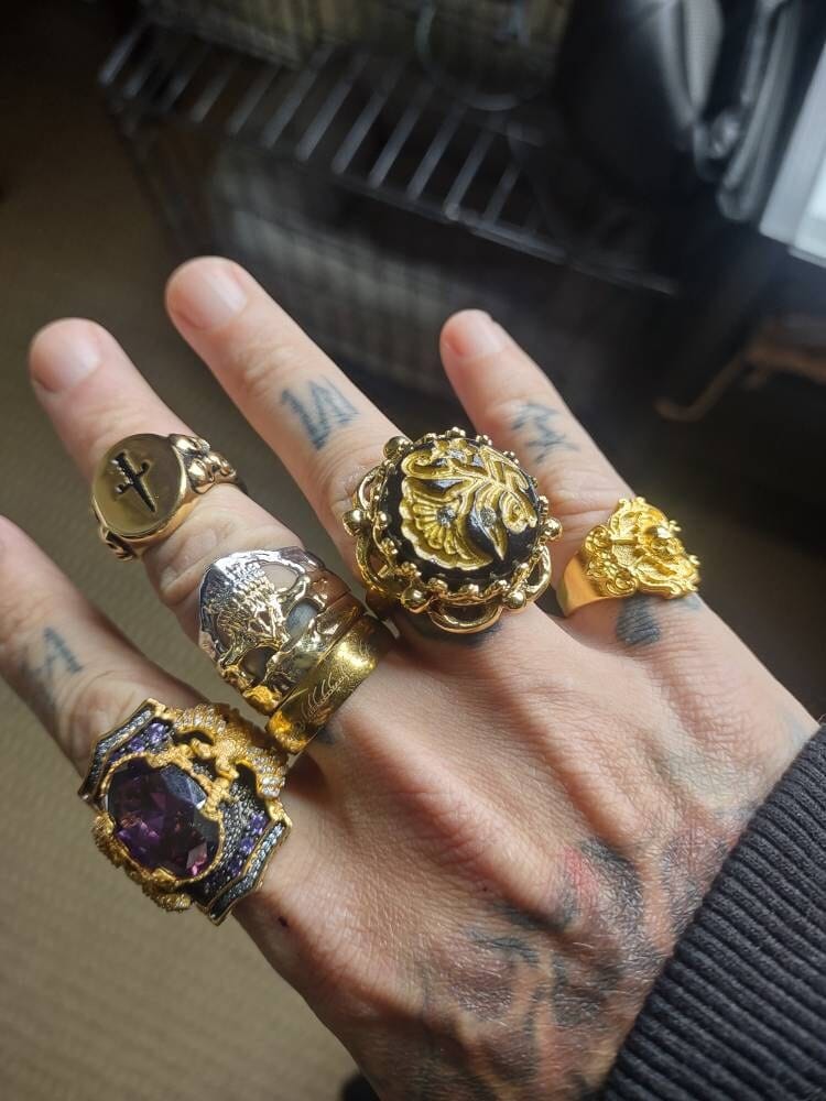 Customer photo review of Pirate Crossbones Skull Ring