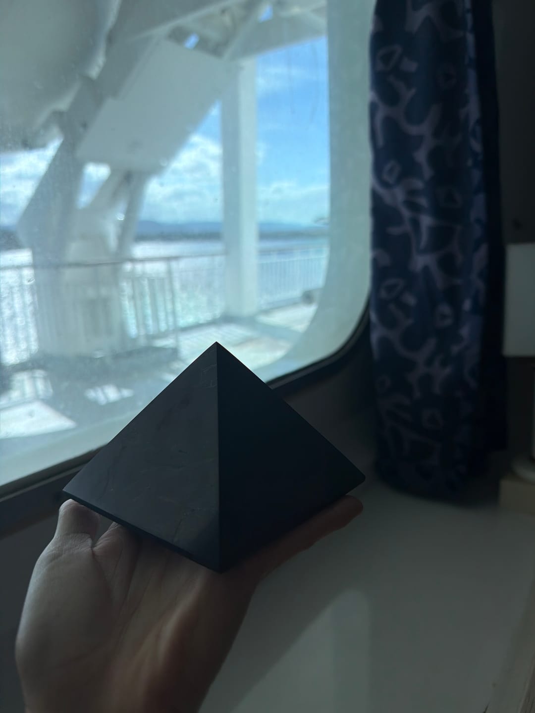 Customer photo review of Shungite | Piramidi lucidate | Varie dimensioni