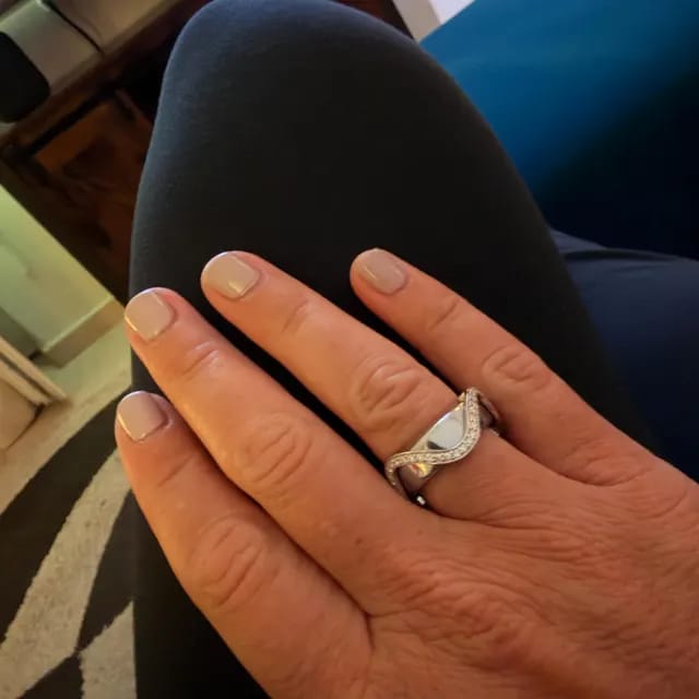 Customer photo review of Wavy Moissanite Oura Ring Cover Silver Ring Enhancer