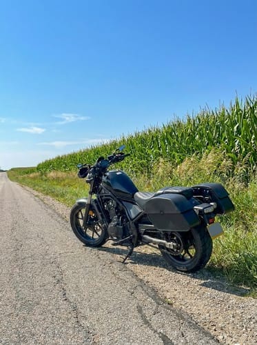 Customer photo review of 28L - Panzer Medium Quick Mount Honda Rebel 1100 Leather Saddlebags