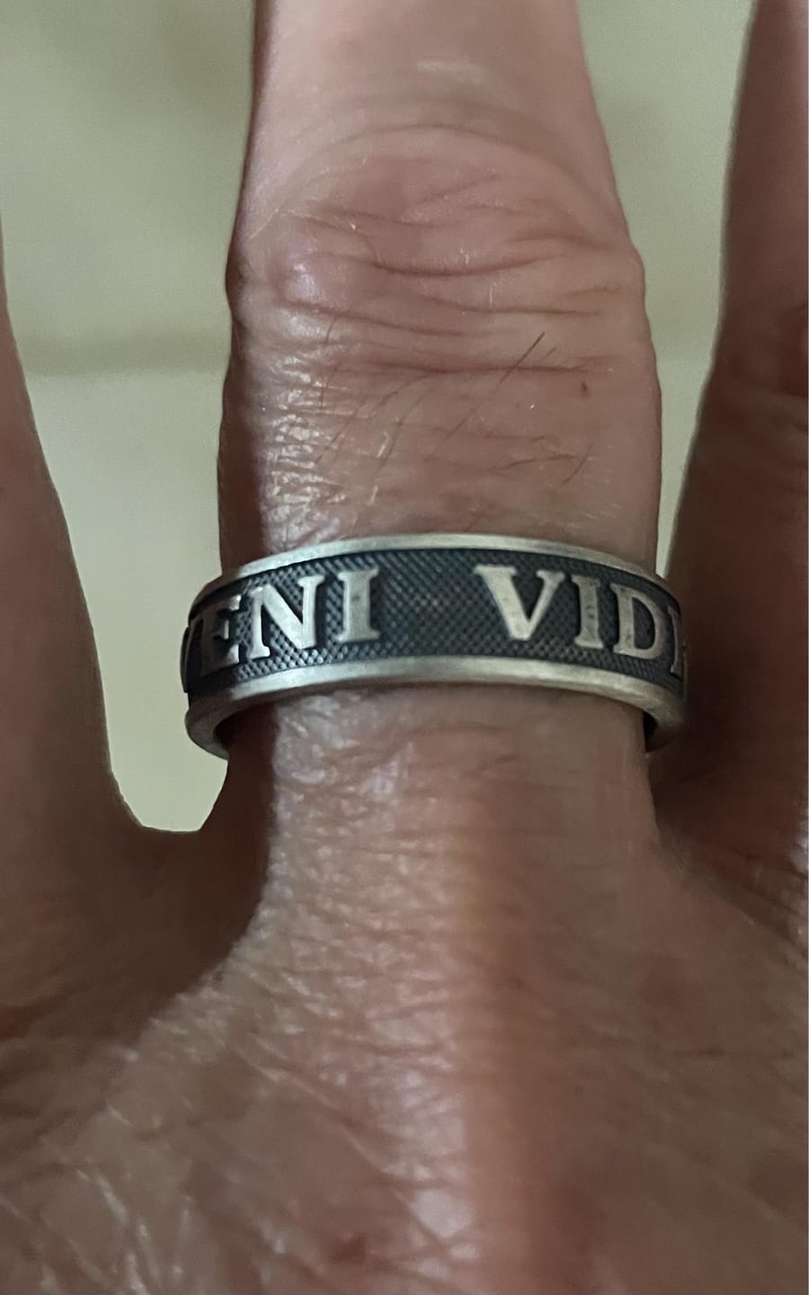 Customer photo review of Veni Vidi Vici Band Ring