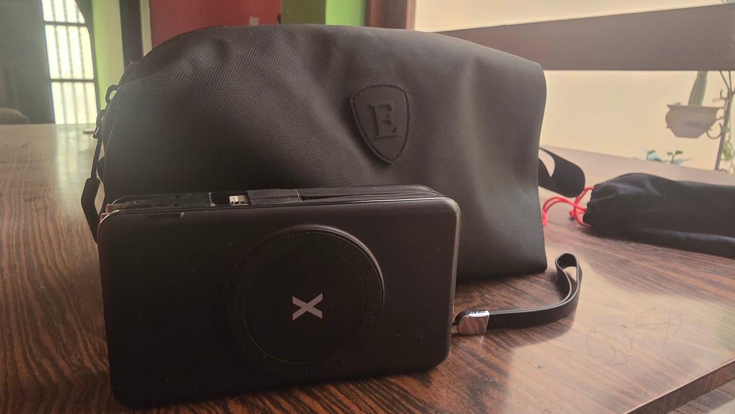 Customer photo review of Travel Charger 20,000 mAh by Xmag