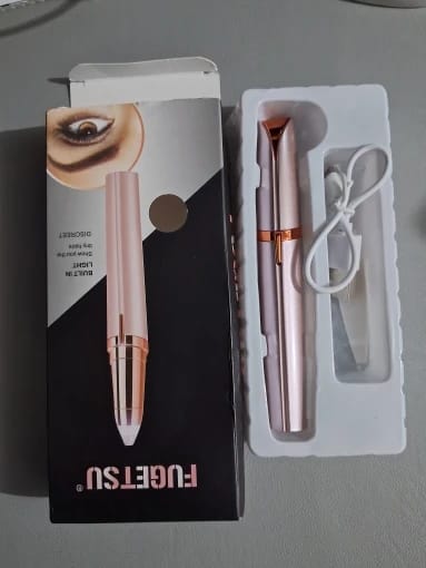 Customer photo review of 2 in 1 Facial & Eyebrow Hair Trimmer
