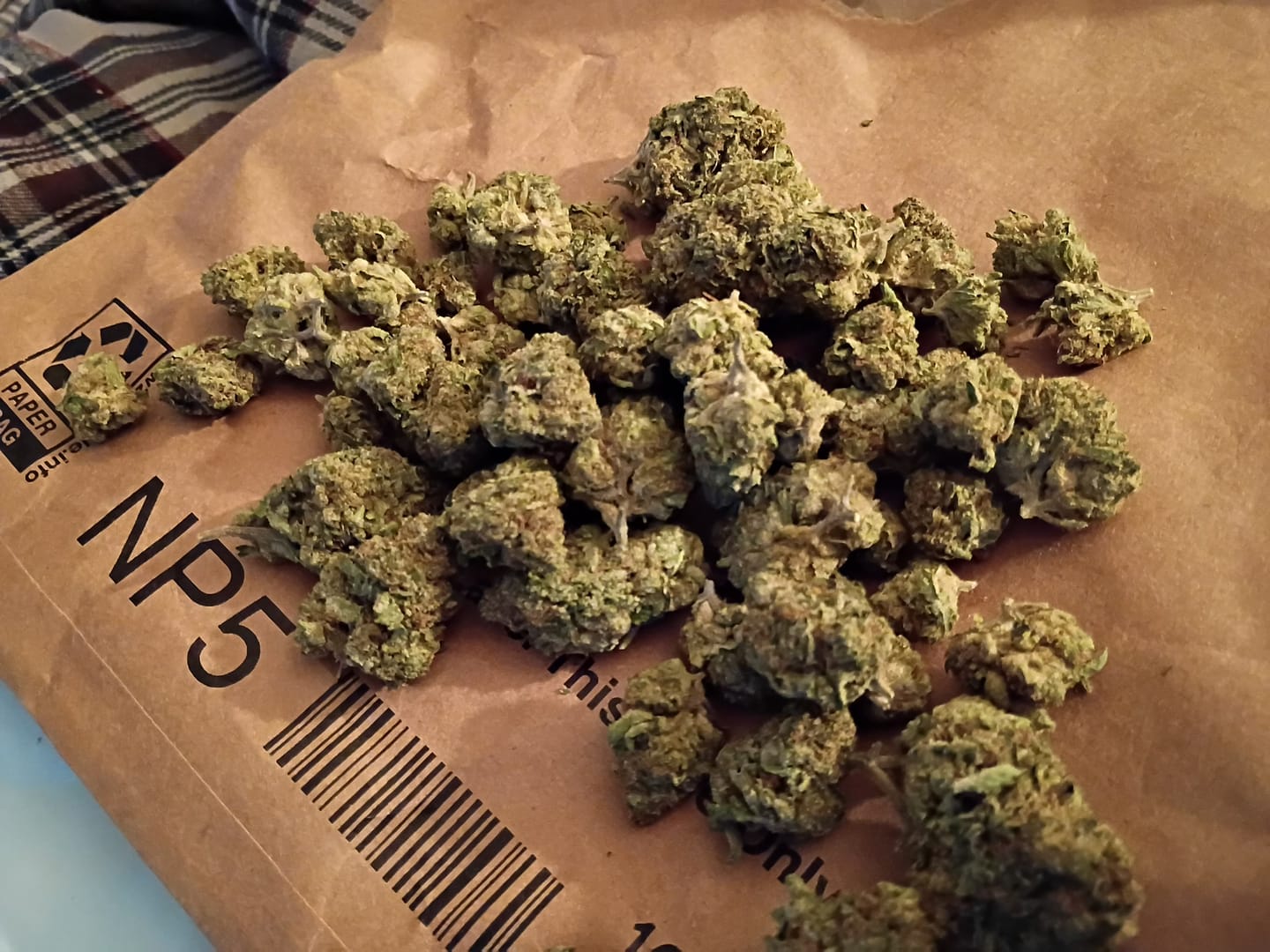 Customer photo review of Blewtooth THCA Flower