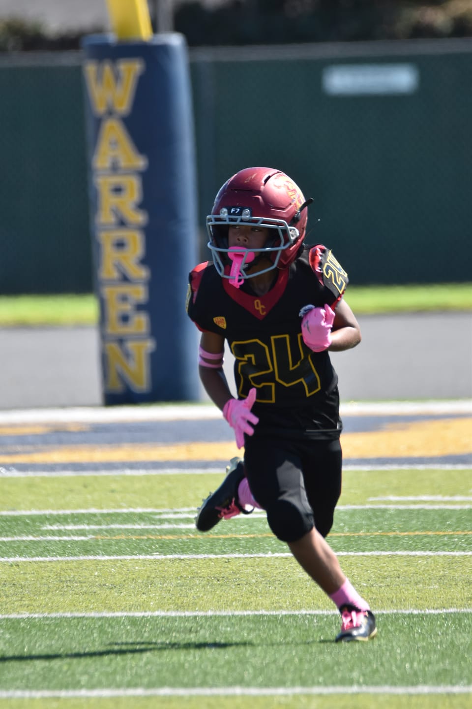 Customer photo review of Phenom Elite VPS5 Youth Football Gloves - Team Colors