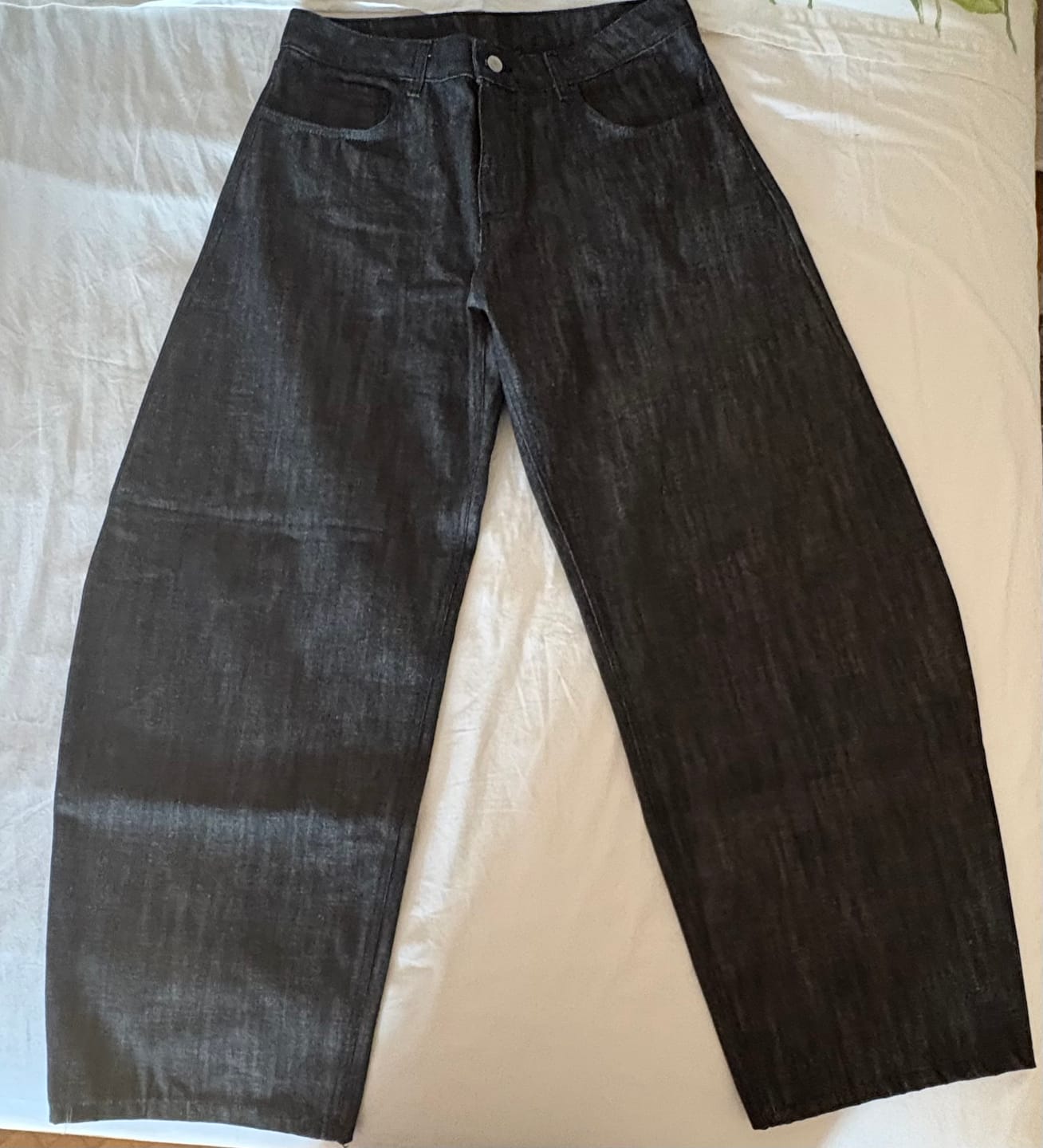 Customer photo review of Balloon Pants Raw Denim Black