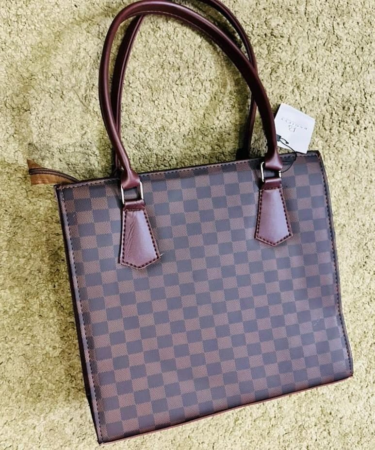 Customer photo review of The Astoria Classic Tote Bag