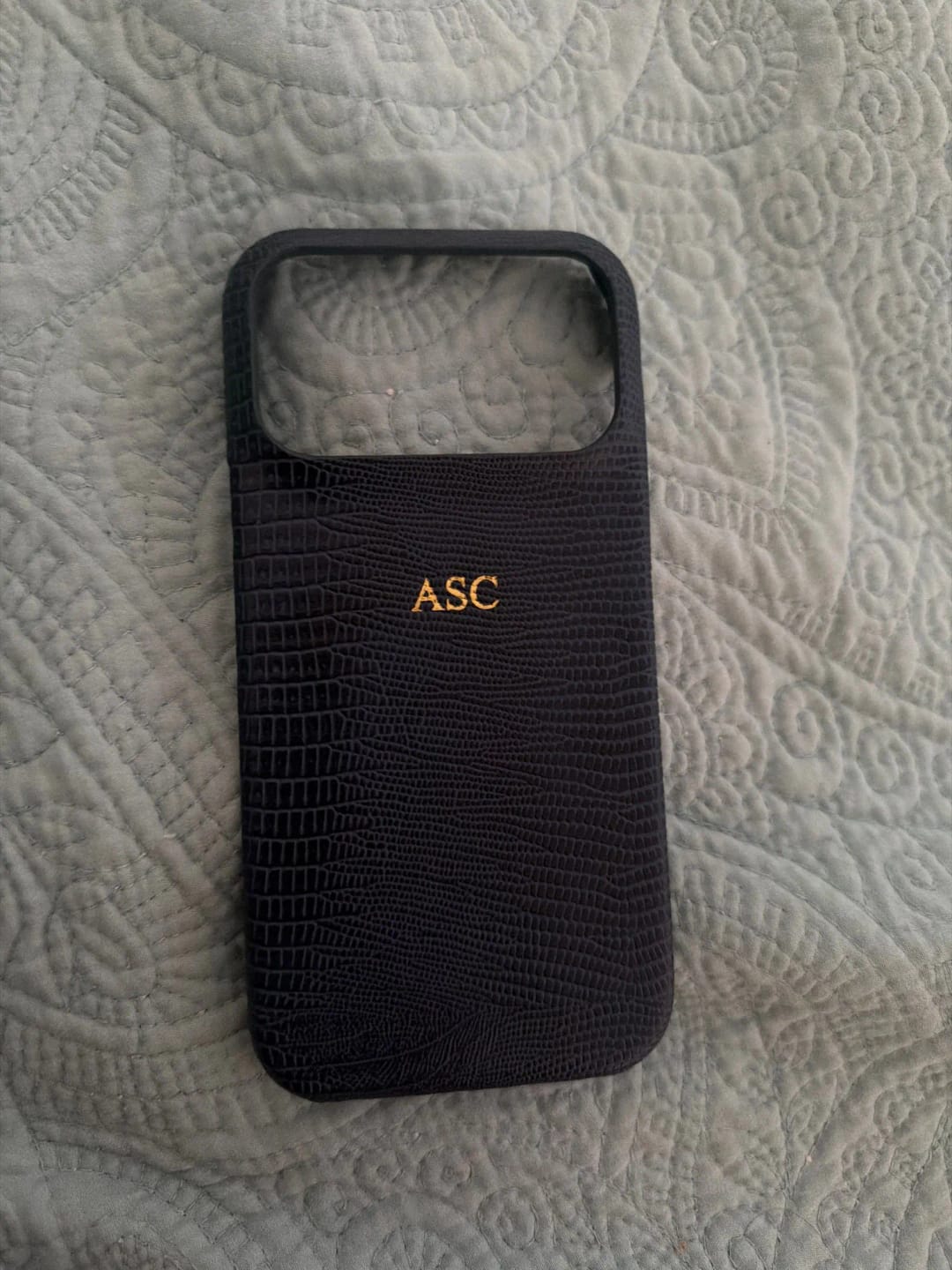 Customer photo review of Lizard Phone Case
