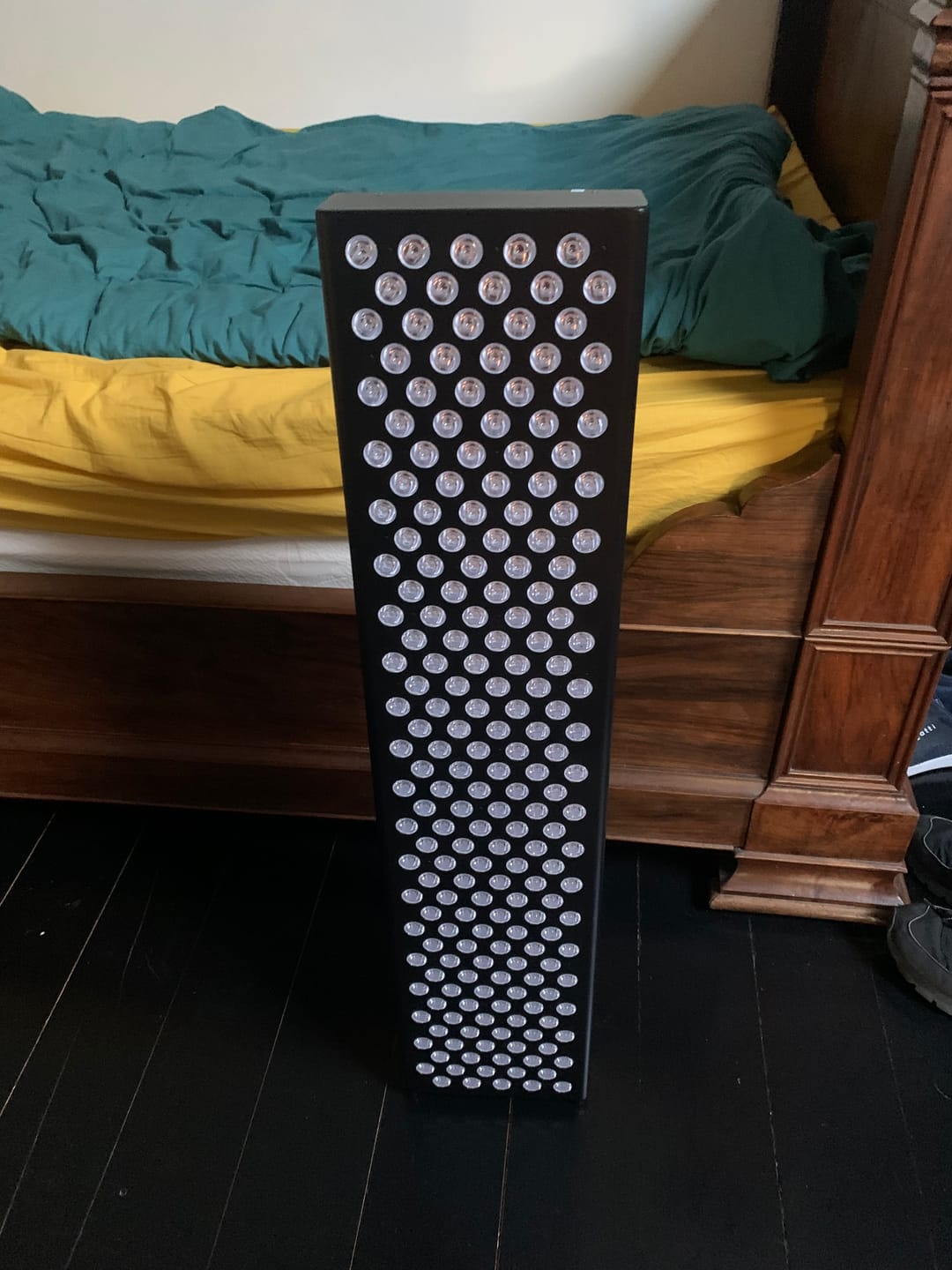 Customer photo review of Koanna® Luma1000™ – Powerful, Mid-Size Red Light Therapy Panel