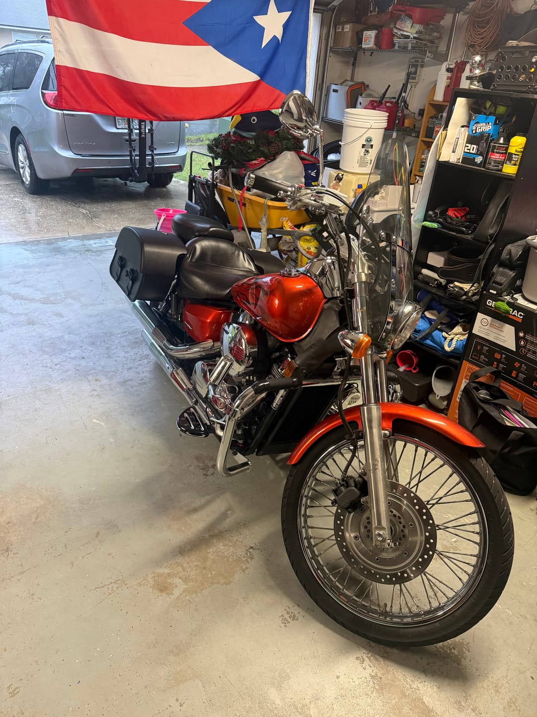 Customer photo review of 32L - Baelor Large Hard Mount Shock Cutout Honda Shadow 750 (Incl. C2) Saddlebags