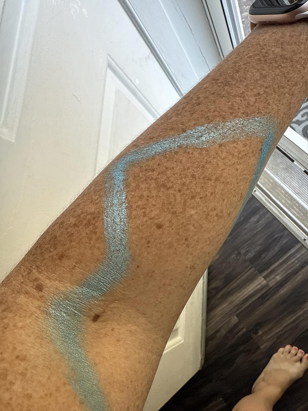 Customer photo review of Blue Squid Professional Water-Based Face & Body Paint Single Cake – Classic, Pastel & Split Cake Colors, Water Activated, Washable Face Paint for Kids & Adults, Halloween Makeup, Cosplay – 30g